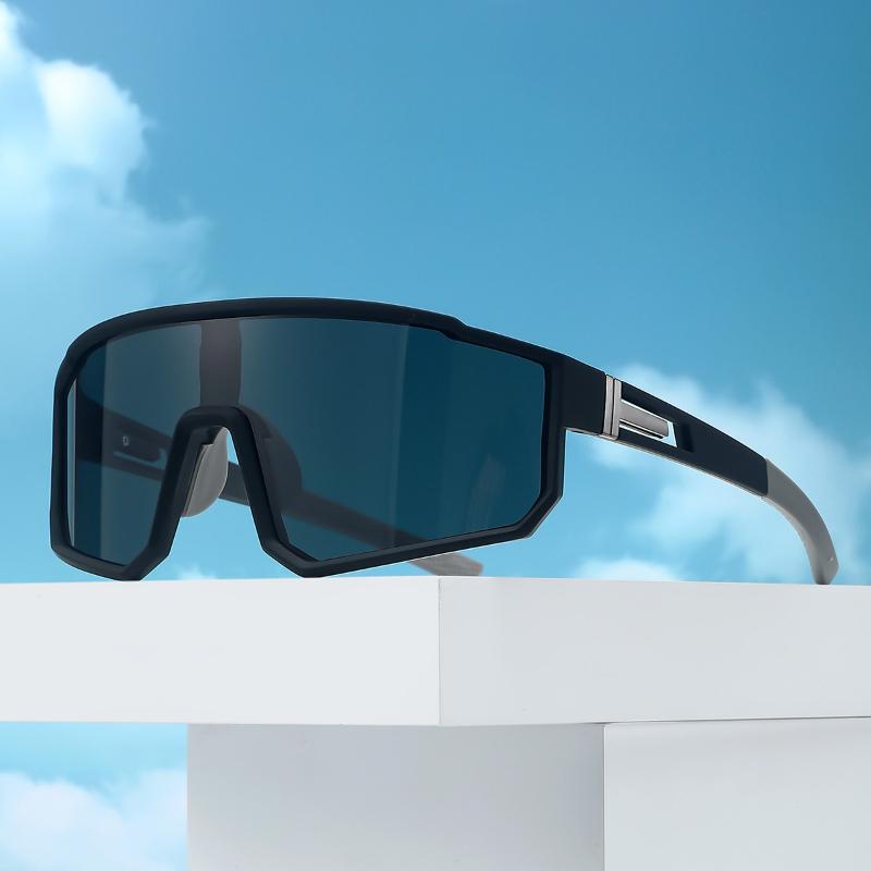 Oversized Sunglasses Durable and Protective Classic Black Neutral Design Suitable for Leisure and Daily Outdoor Activities