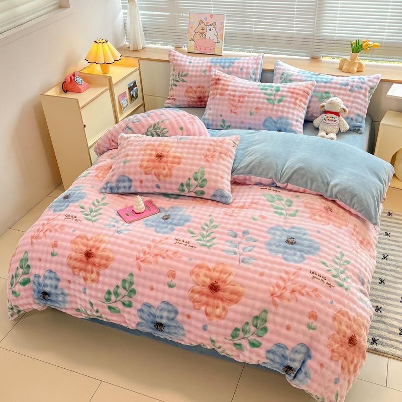 Light luxury thickened milk fleece four-piece set imitation rabbit fleece carved quilt cover high-end bed sheet household warm bedding three-piece set