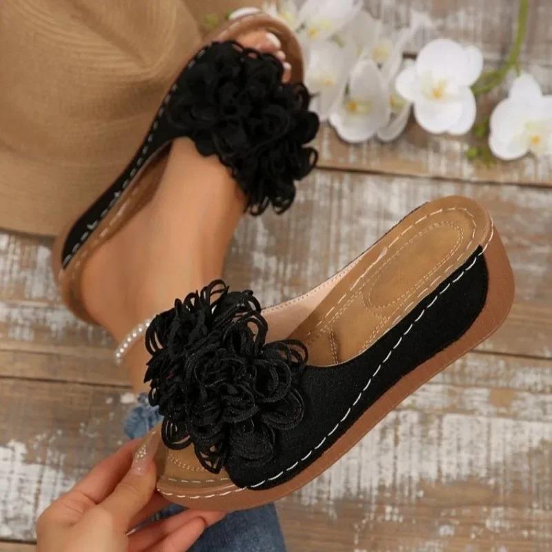 New Women Wedges Slippers Fashion Flower Slippers Women 2025 Summer Beach Platform Sandals Outdoor High Heels Shoes Slides Women
