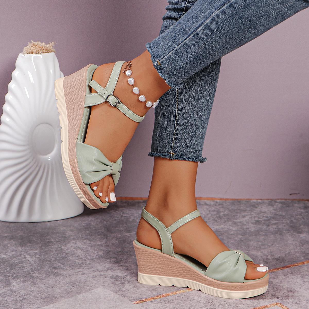 

Лето 2025 года, новые босоножки на высоком каблуке и танкетке, женские водонепроницаемые босоножки на толстой подошве с бантом большого размера 41 зелёный