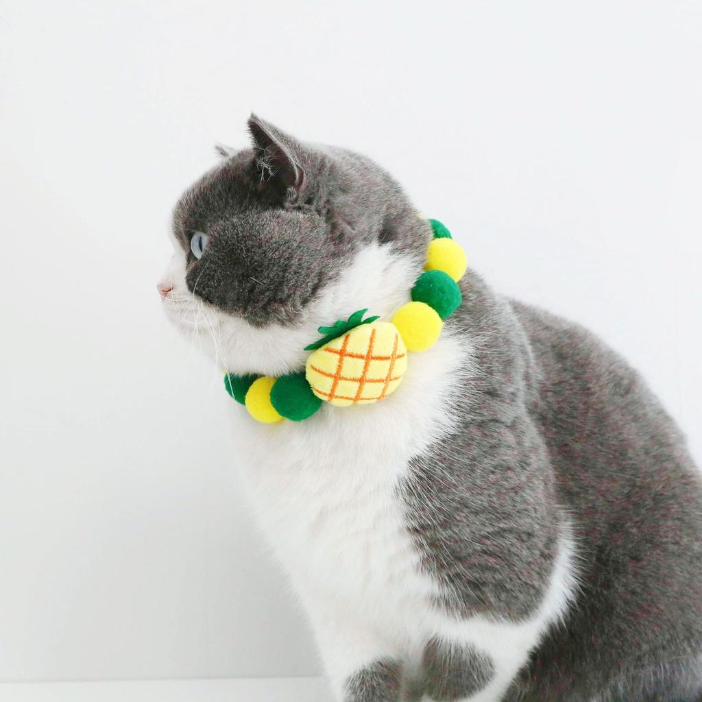 Dress up Your Pet with this Colorful Pompoms Collar for Christmas Photo Props for Small Medium Dogs, Cat