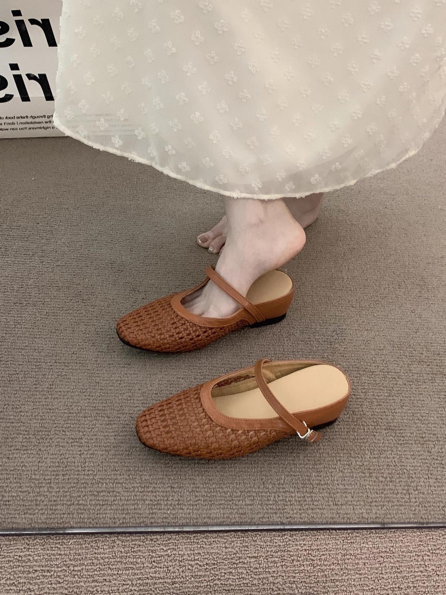 

Inner height increase high heel hollow brown bag head sandals women s summer hollow small Birkenstock half slippers 35 коричневый