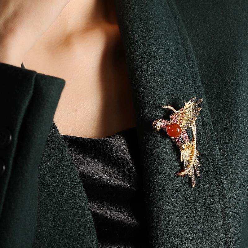 Bo Xin Yun Luxury Parrot Brooch with Zircon, Freshwater Pearl, and Agate