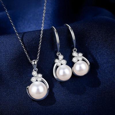 Luxury Pearl Jewelry Set: Elegant Necklace & Stud Earrings for Women