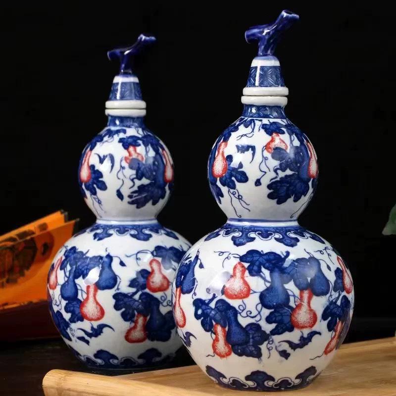 Jingdezhen Blue & White Gourd Vase: Ceramic Underglaze Red Wine, Oil, Vinegar Pot & Double-Layer Storage Jar Ornament.
