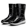 Bottes de neige pour femmes mi-mollet imperméables antidérapantes chaussures en coton plateforme épaisse bottes de neige d'hiver simples chaussures grande taille D520