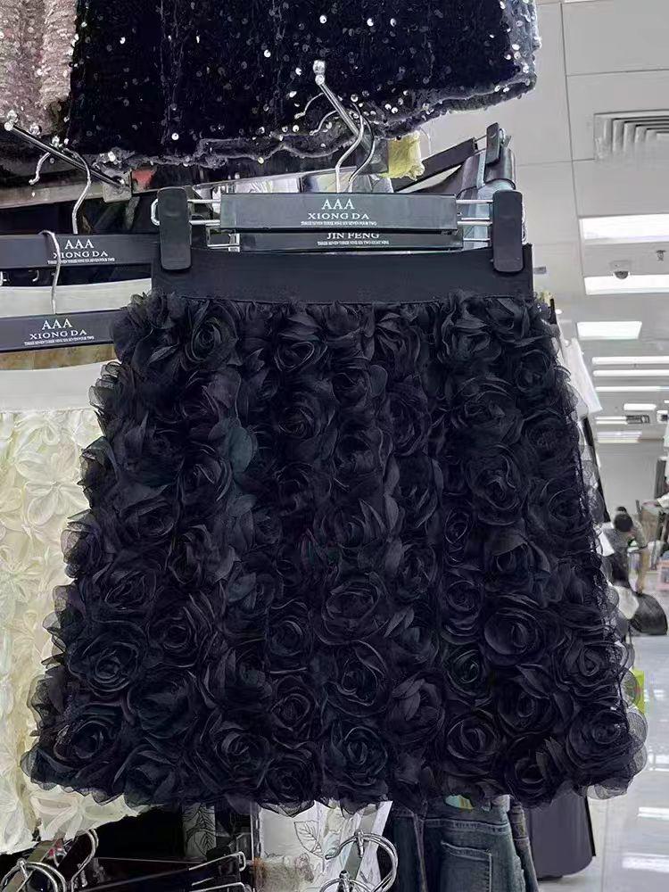 Damen Europäischer & Amerikanischer 3D-Rosen A-Linien-Rock: Eleganten Schlankmachenden Kurzen Rock