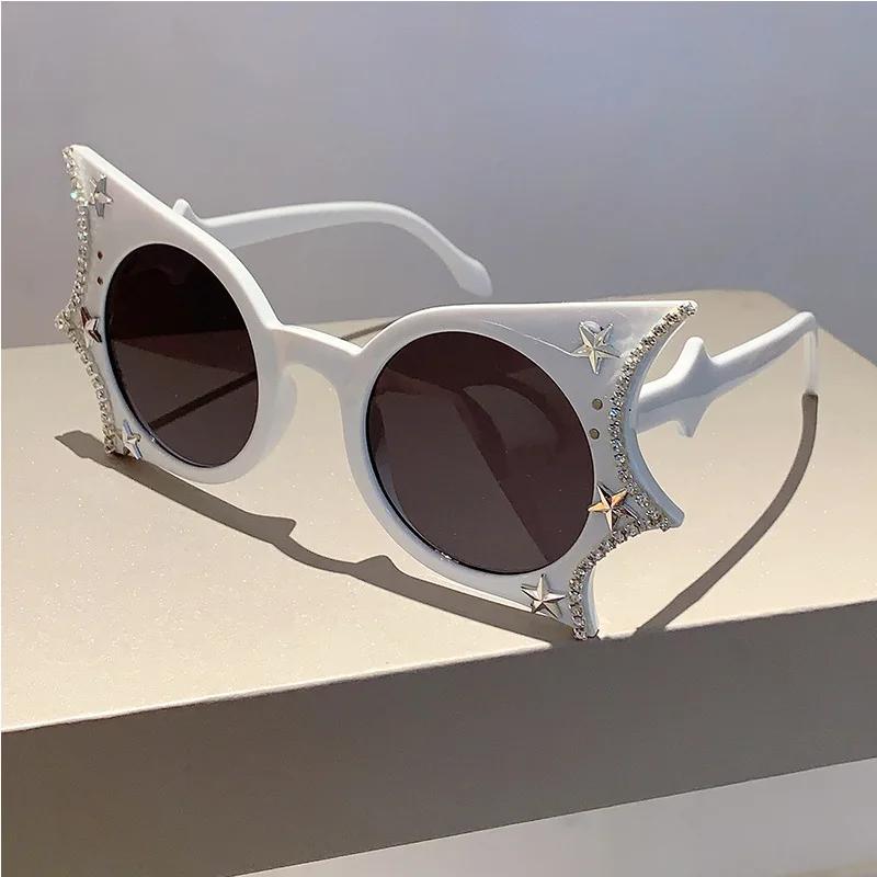 Fashion Vintage Diamond Bat Sunglasses Women For Men Sun Glasses Punk Star Luxury Brand Designer Halloween Party Shades UV400