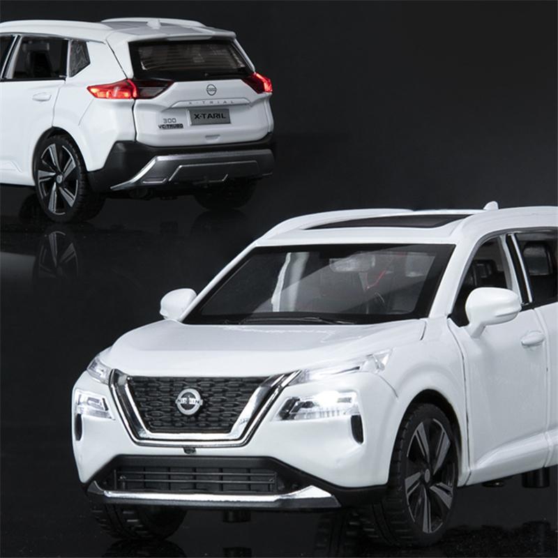 1/32 Nissan X-TRAIL SUV Model auta ze slitiny Diecast Kovová Off-road vozidla Model auta Simulace zvuku a světla Dětská hračka Dárky
