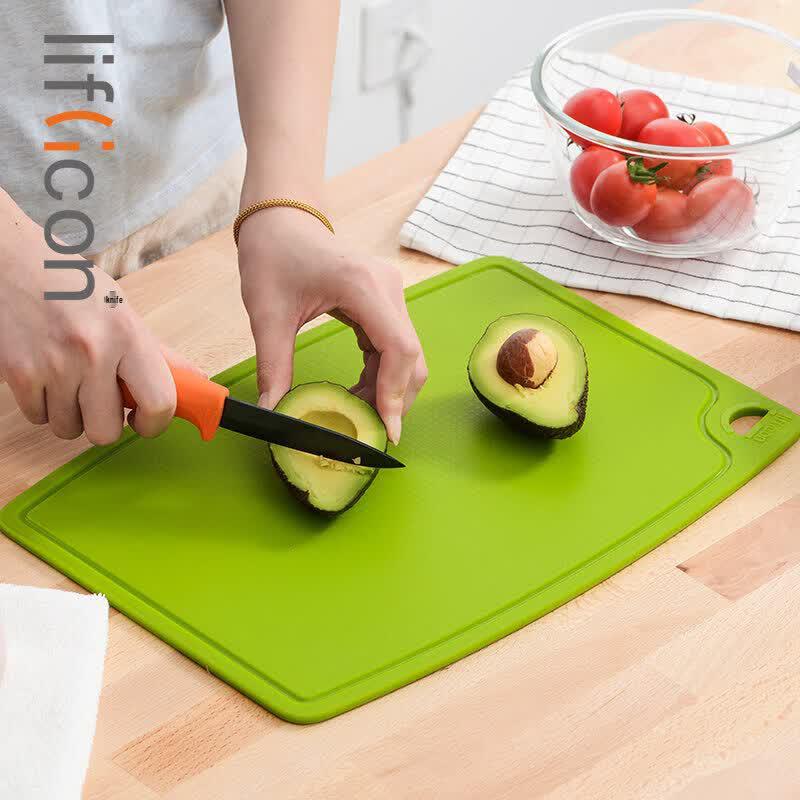 UOSO Dishwasher Safe Silicone Cutting Board