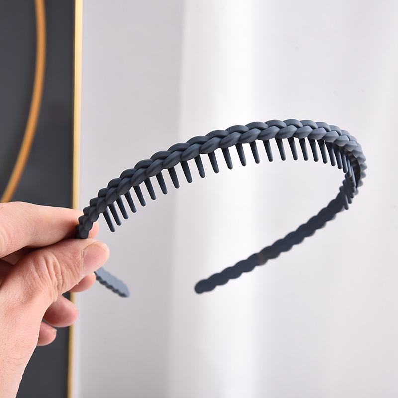 Women’s Non-Slip Hair Hoop with Teeth - 2023 Style Face Washing Headband and Hairpin Bundle