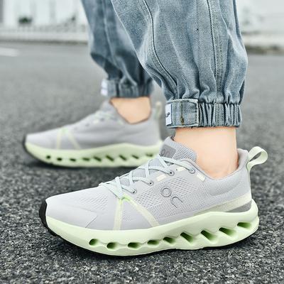 Nouvelles chaussures de course ultra-légères chaussures de sport absorbant les chocs respirantes à semelle épaisse modèle en maille tissée volante course extérieure