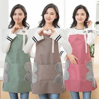 Waterproof Striped Apron with Hand-Wiping Feature for Cooking
