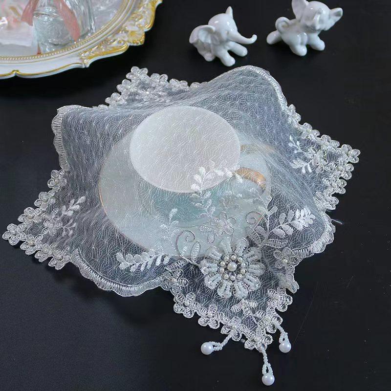 

Украшение стола и аксессуары белая сетка бисер цветок вышивка салфетка для стола салфетка для свадьбы Рождество кухня square 28cm