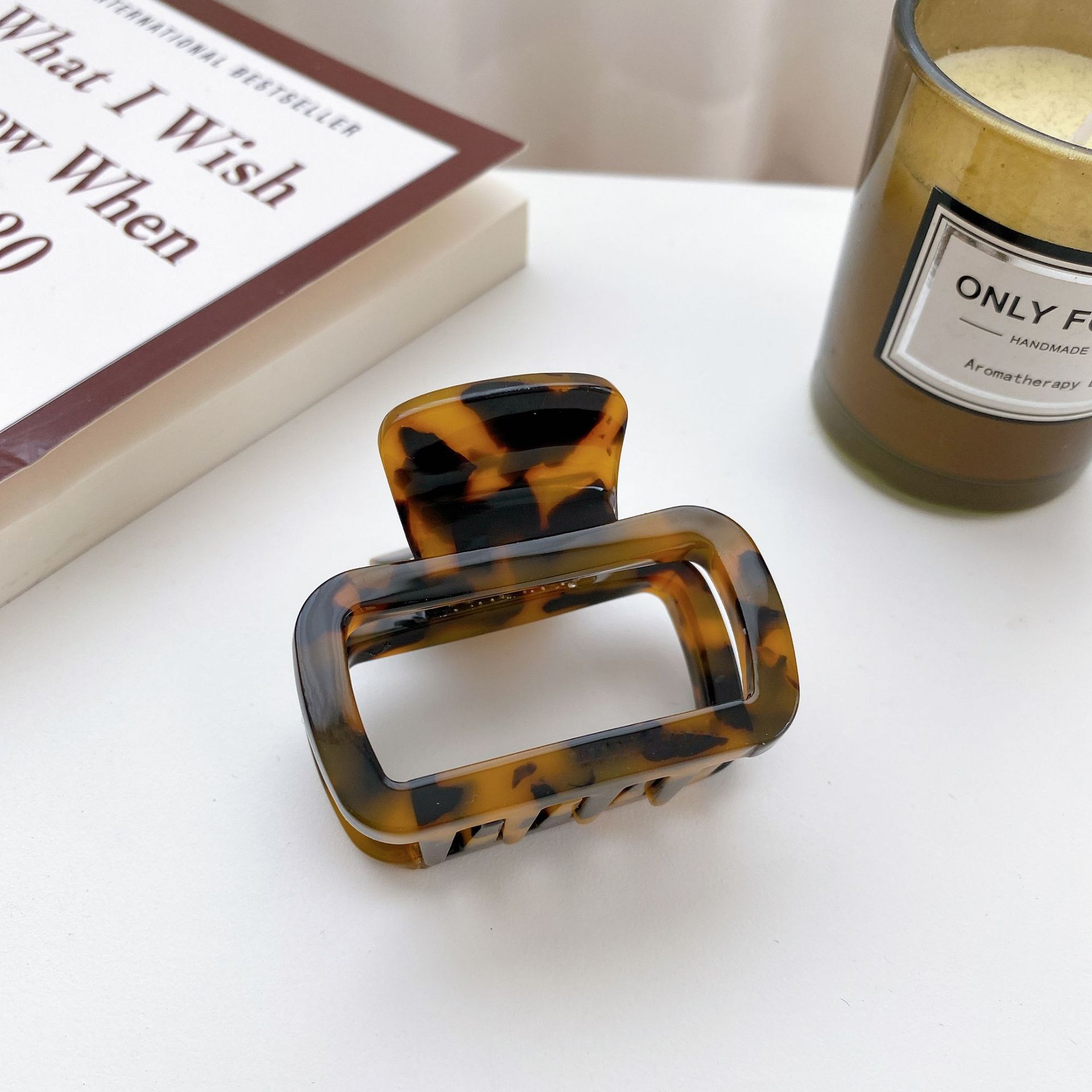 

Stylish Eyecatching And Acetate Hair Claw Clip For Women With Chic Look Feel And Brown Tortoise Small