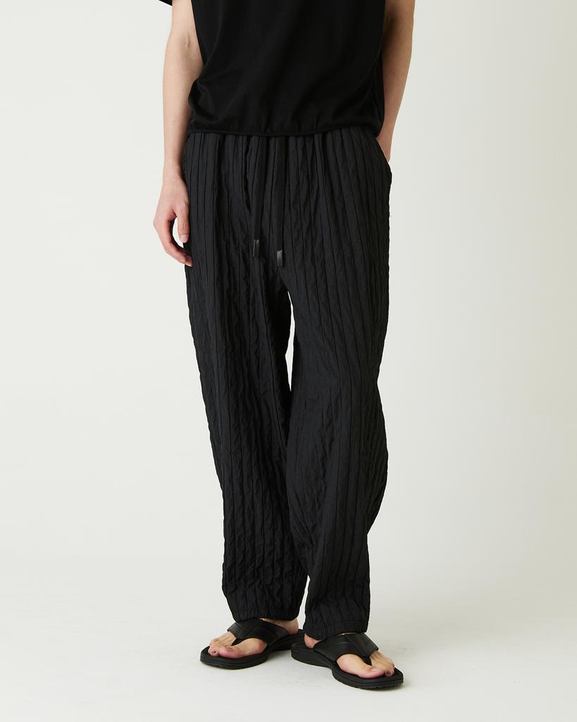 Diaendeukweseucheon Pleats Balloon Pants / Black