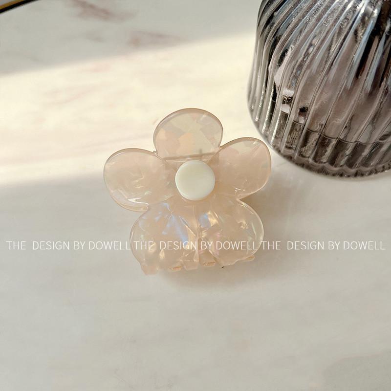 Charming Handcrafted Floral Hair Claw Clip For Women In Beautiful Colors