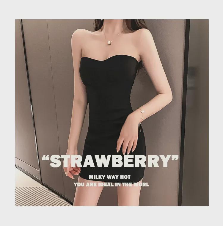 Příkopové tílko s odhalenými rameny Malé černé šaty s vycpávkami - Sexy letní oblečení do klubu