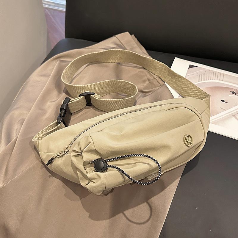 

Lightweight waterproof nylon cloth mobile phone water cup integrated outdoor breast bag trendy versatile sports travel messenger bag fanny pack хаки