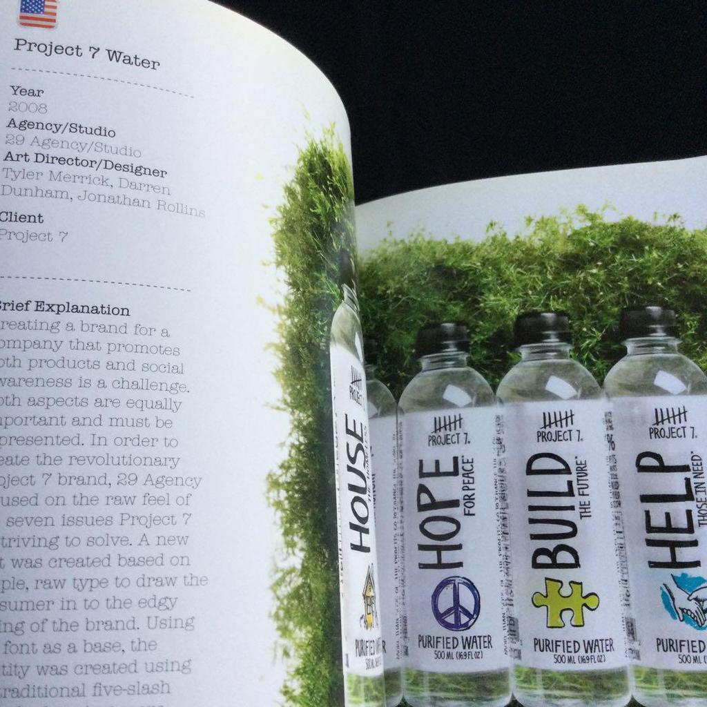 [USED] Mineral water, water, package, design, foreign books, water, bottle, bottle, English