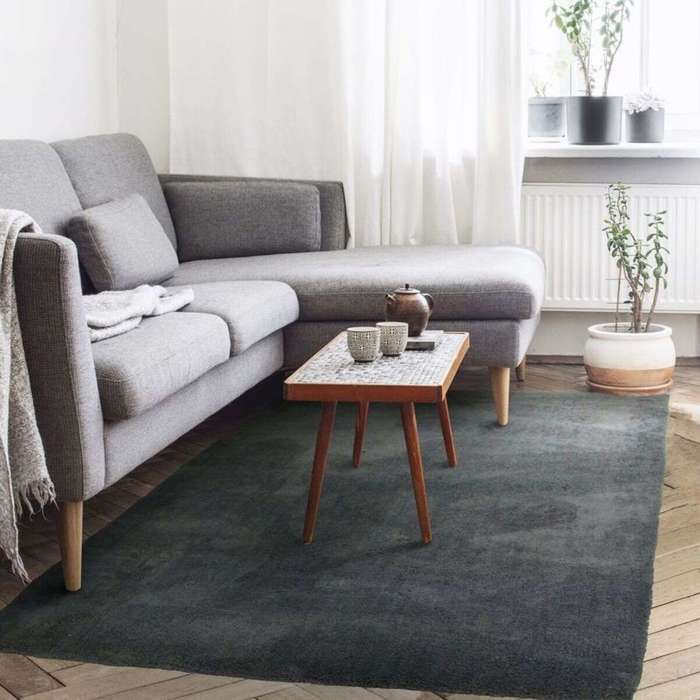 Tapis salon à poils longs toucher laineux bleu cendré 120x170