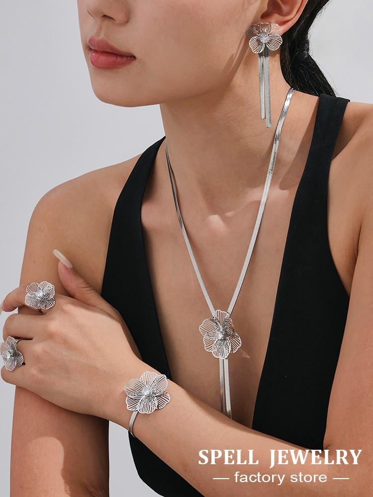 Flower Earrings Necklace Bracelet Ring In Stainless Steel Herringbone Chain Necklaces Bracelets Tassel Stud Earring For Women