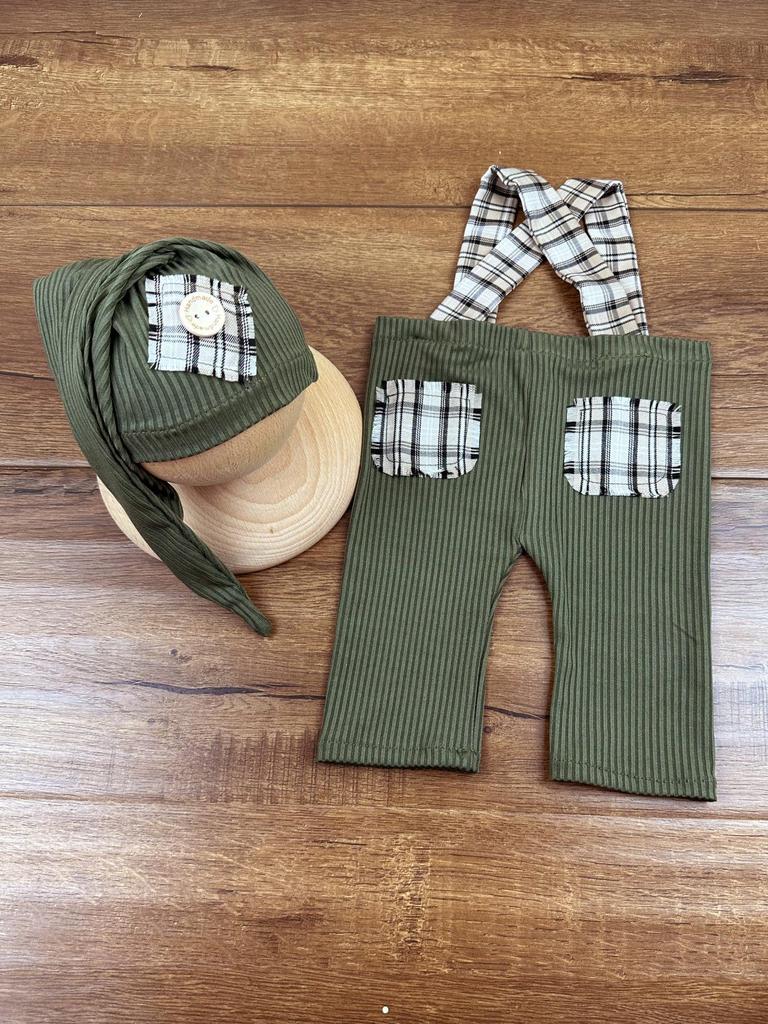2-Piece Newborn Photoshoot Outfit: Hat & Overalls