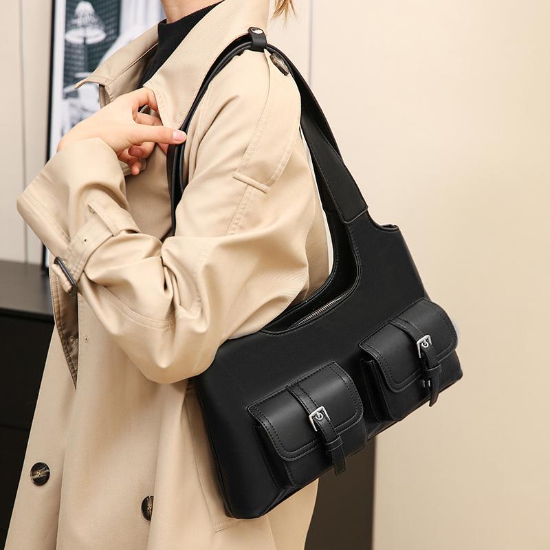 This Motorcycle Bag Features A Fashionable Double-pocket Design, Is A Versatile Shoulder Bag and A Women's Underarm Bag