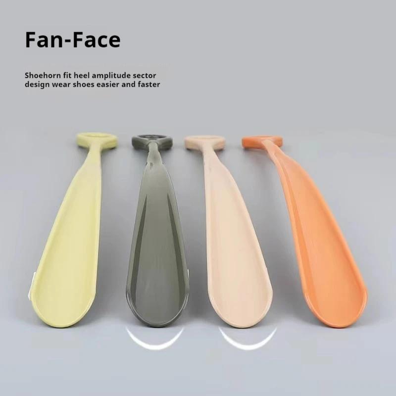 1Pcs 47cm Hanging Ring Shoehorn Pregnant Woman Long Handled Lifter Elderly Shoe Spoon Lazy People Shoe Spatula Shoe Horns