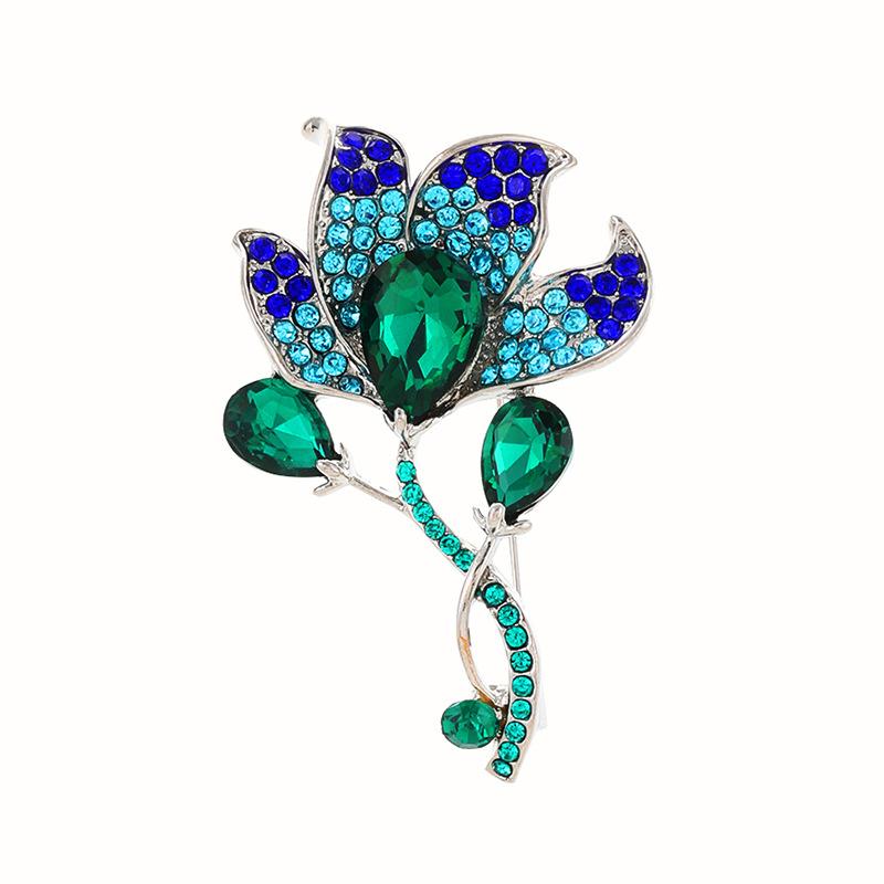 Premium New Colored Diamond Calla Lily Brooch Exquisite Fashion Elegant Women's Suit Corsage Dress Accessories Pin