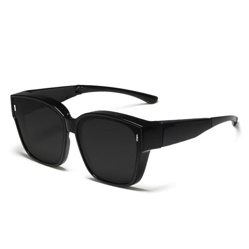 Unisex Polarized Large Frame Foldable Sunglasses: Stylish Clip-on for Driving, Fit Over Prescription Glasses