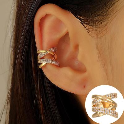 Manșetă de ureche X Cross cu strat dublu de înaltă calitate - Nu necesită piercing, Clip de modă pentru femei pentru un aspect unic