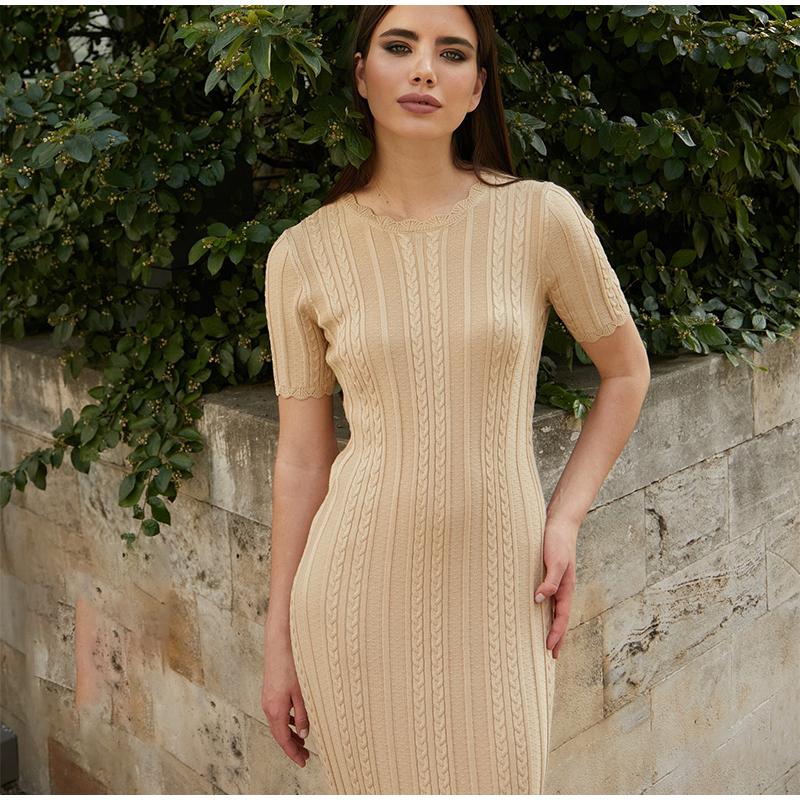 Elegante Faden Strick Solide Kleid Frauen Schlank O-Ausschnitt Kurzarm Hüfte Paket Weibliche Lange Kleider Sommer Dame Chic Robe