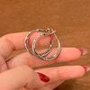 Xu I is dazzling, Zhao Ruth has the same silver needle plain circle earrings, earrings, simple temperament earrings.