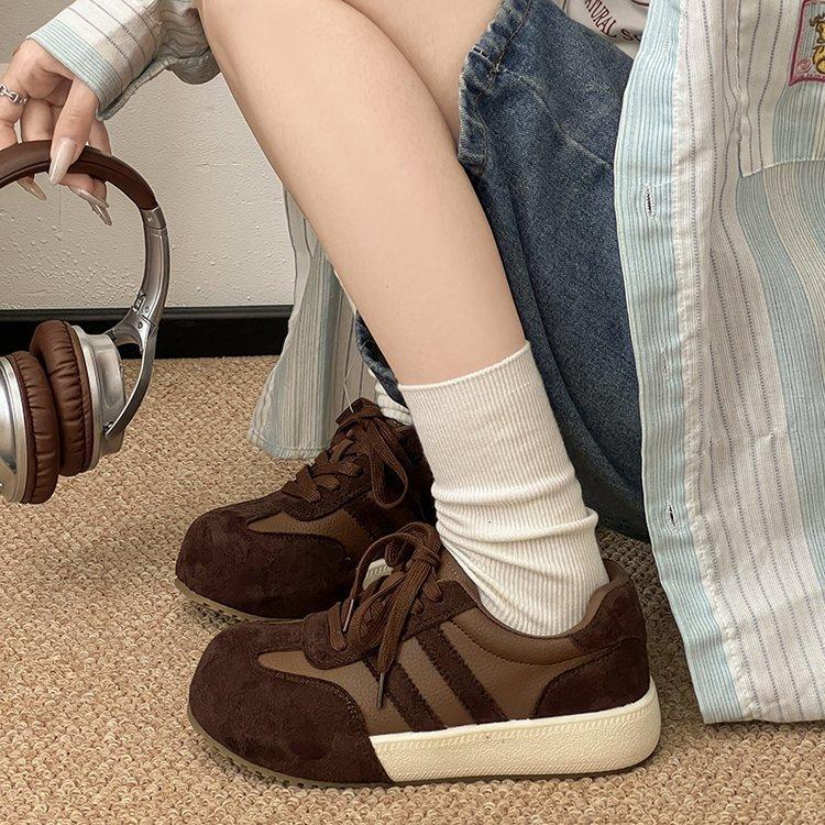 

Cowhide version~ thick-soled leather German training shoes women s 2025 autumn new soft-soled lightweight high-quality casual board shoes tide 40 коричневый