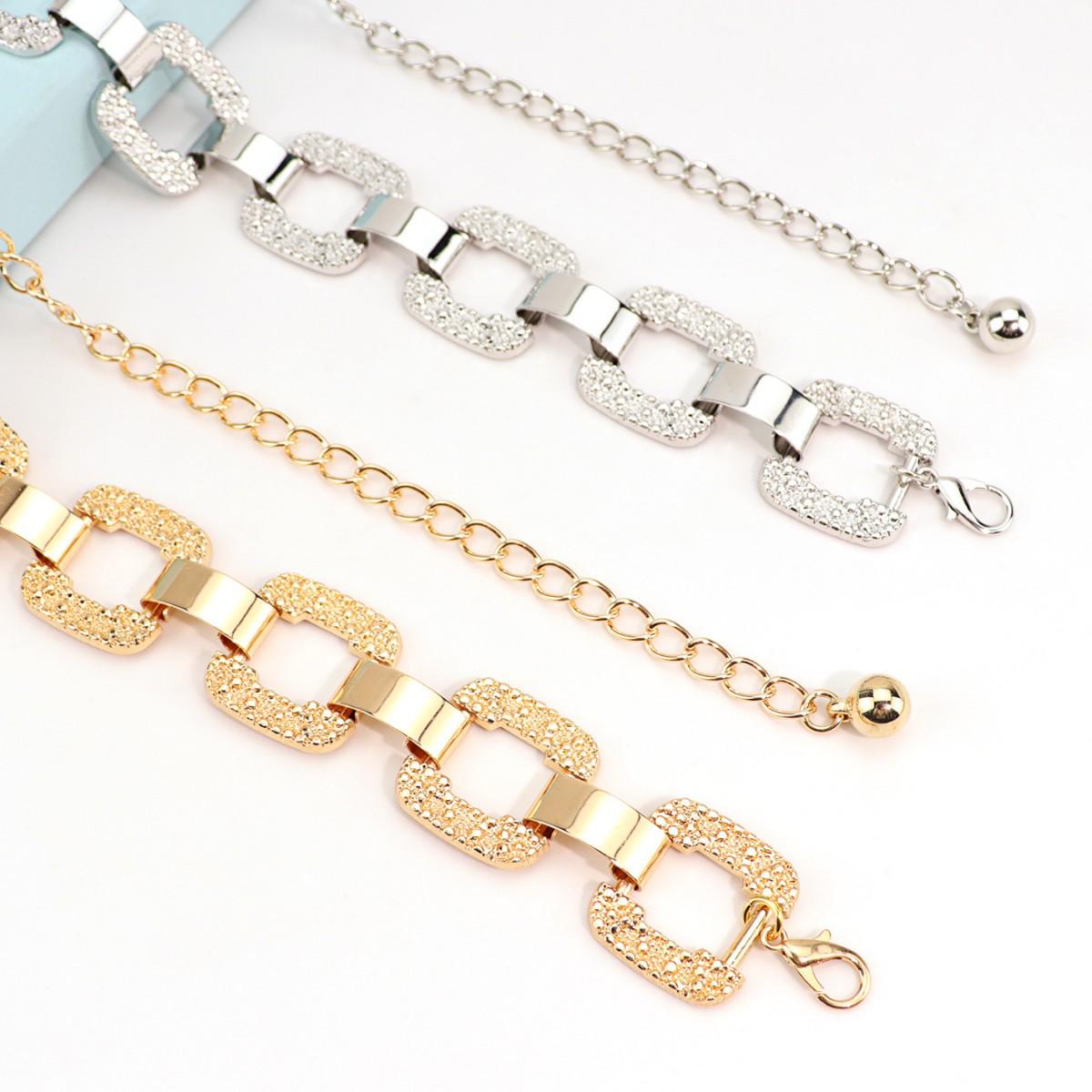 

Elegant European and American Metal Waist Chain: Women s Luxury Jewelry Accessory срібний