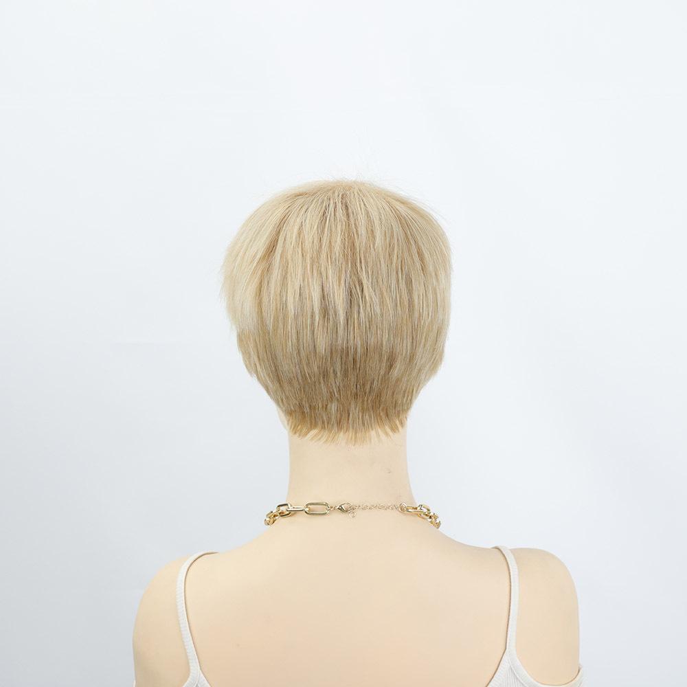 Women Light Blonde Wigs with Bangs Short Layered Hair Synthetic Wave Wig for Daily Cosplay Use Heat Resistant Fibre