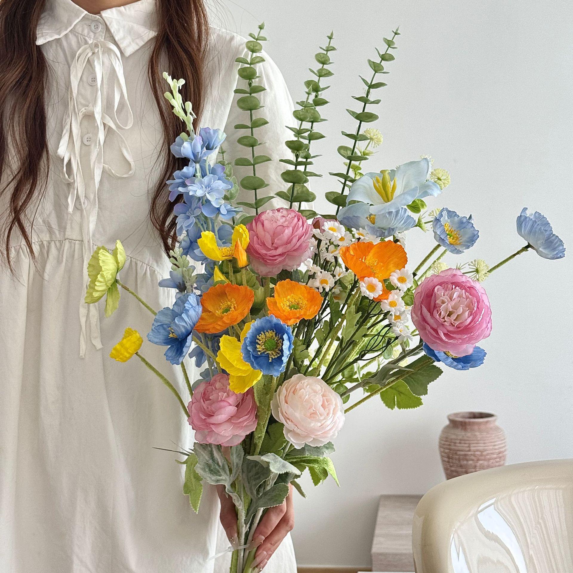 

High-End Monet-Inspired Artificial Flower Window Background for Photogenic Graduation Bouquets and Photo Props