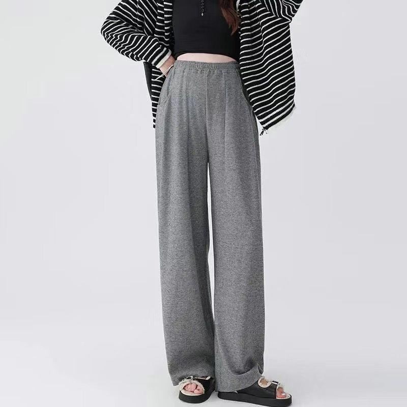 Umstandsmode Weitbeinige Samthose: Gemütliches Design mit seitlichem Kordelzug für Herbst/Winter, ideal sowohl für vor als auch nach der Schwangerschaft.