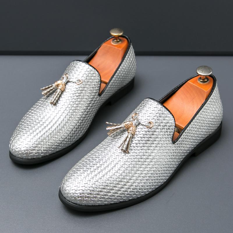 Fashion Luxury New Designer Men's Pointed Gold Tassels Patent Leather Shoes Male Casual Loafers Wedding Formal Dress Footwear Zapatillas