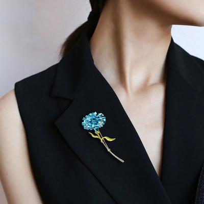 Yousheng Fashion Carnation Brooch Women Simple Elegance Enamel Plant Fine Workmanship Shiny Corsage Brooch Suit Accessories