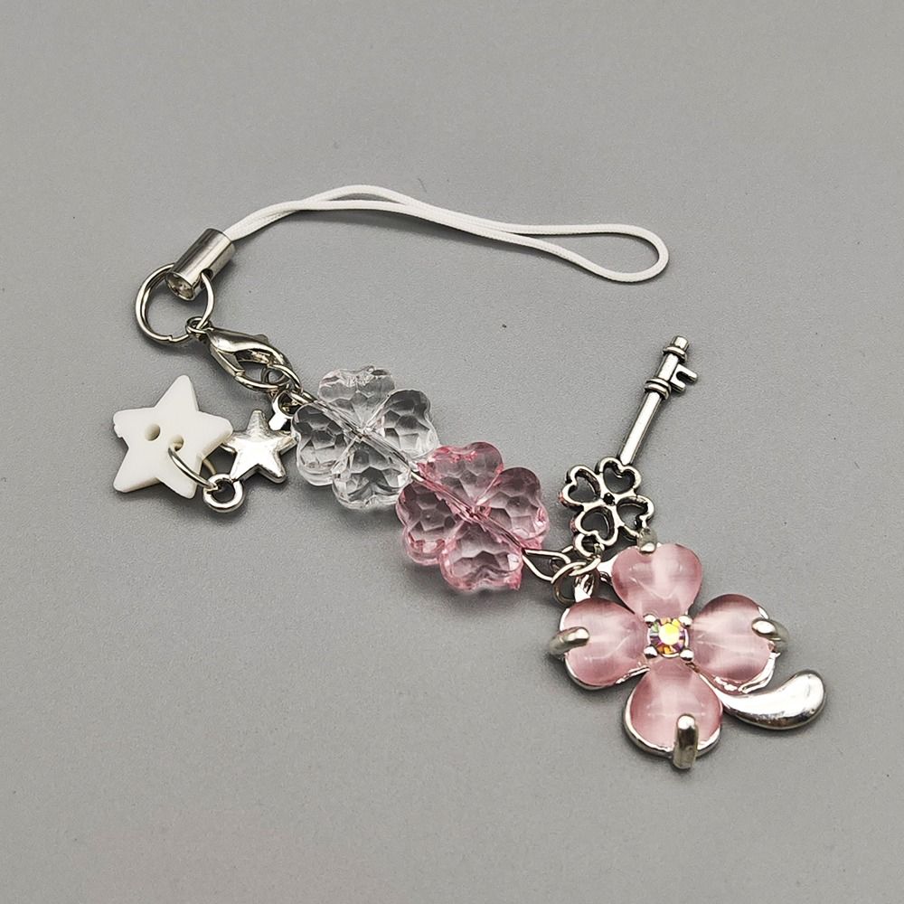 Four Leaf Beaded Phone Chain Y2K Trendy Leaf Clovers Pendant  Hanging Ornamnet