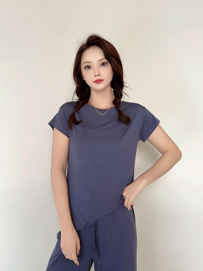 Damski bawełniany T-shirt z krótkim rękawem w jednolitym kolorze – Casualowy luźny krój, prosty letni styl