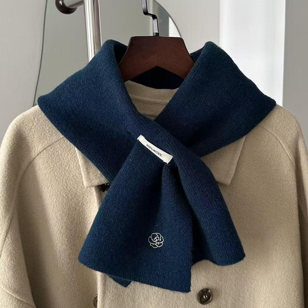 Luxurious Women's Red Cashmere Wool Scarf - Cozy Autumn/Winter Neck Warmer & Perfect Gift for Mom or Elders