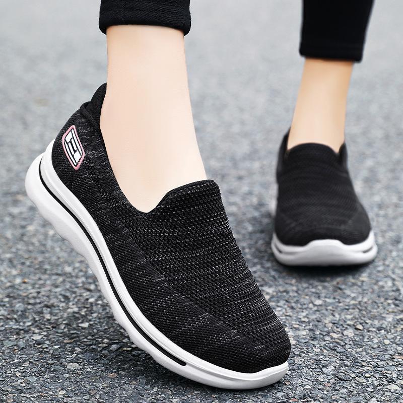 Women's Shoes Spring Middle-aged Elderly Mom Shoes, Slip-on Flat Elderly Shoes, Comfort Soft Sole Fly Knit Upper Brand Women Footwear