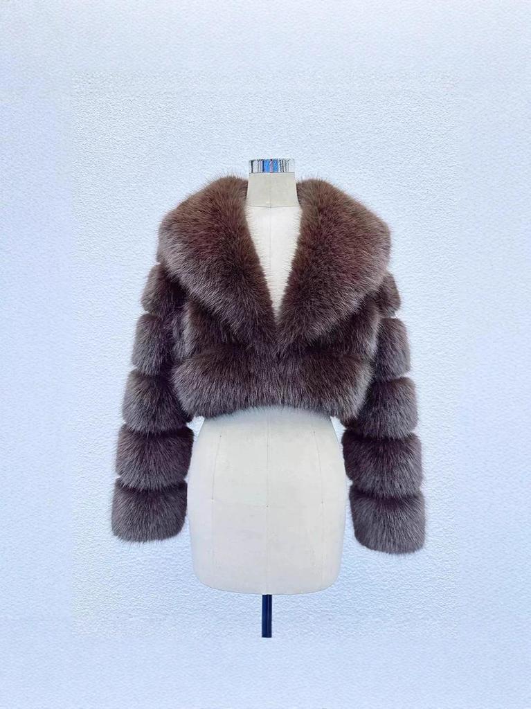 Finnish Whole Skin Fox Fur Coat for Women: Petite, Versatile & Slimming Short Jacket for Autumn/Winter