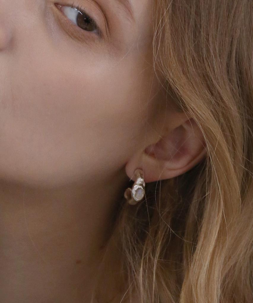 Reindeer Gentle Stone Earring 04