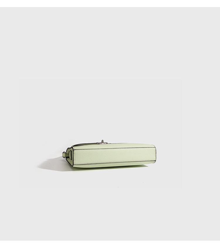 2024 m. vasaros aukštos kokybės krepšys per petį ir skersai kūną – madingo ir universalaus mažo kvadrato dizaino