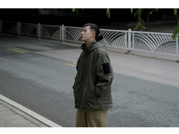 Men's Trendy Velcro Hooded Windbreaker: Casual Loose Fit Jacket for Spring & Autumn