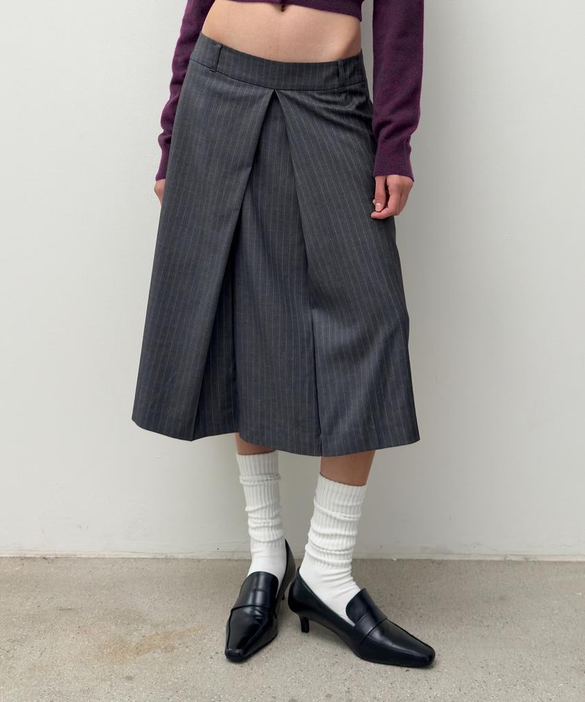 Daiaegeuneol Low Rise Midi Skirt (Grey)